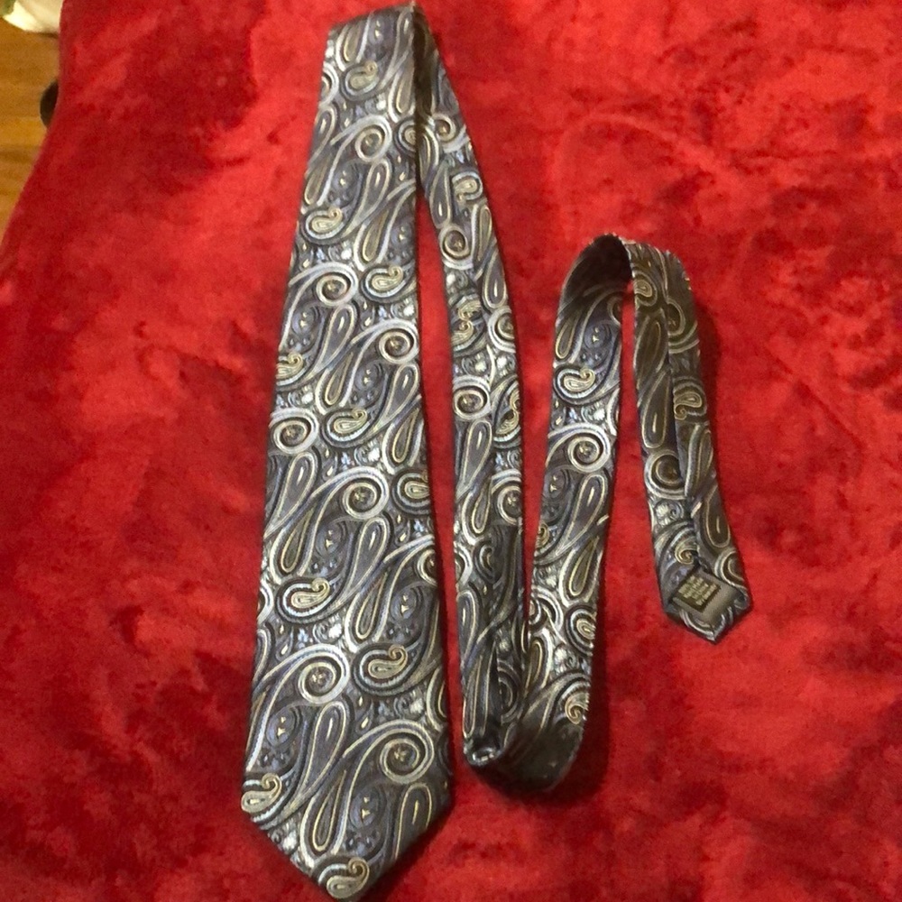 pronto-uomo black blue and white tie